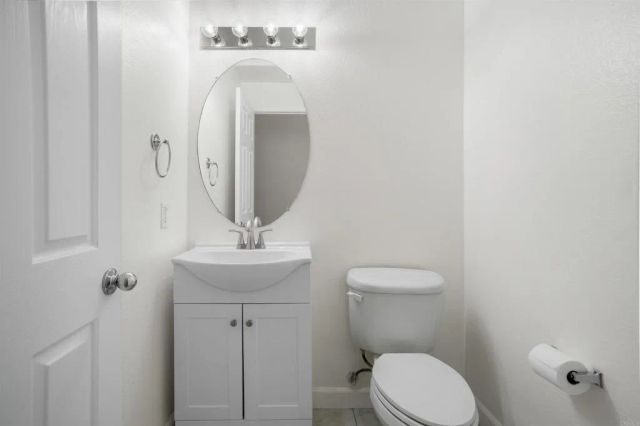 1 Corte Rossa, Lake Elsinore, CA 92532