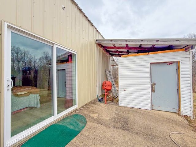 449 Miller Ln, Goodspring, TN 38460