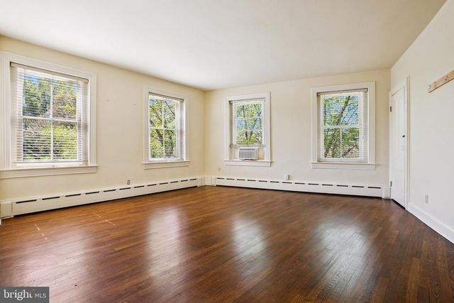 17 LOGAN CIR NW, Washington, DC 20005