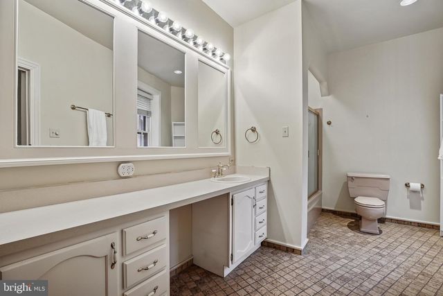 17 LOGAN CIR NW, Washington, DC 20005