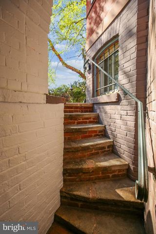 17 LOGAN CIR NW, Washington, DC 20005