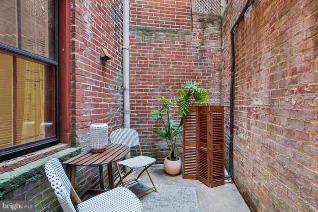 17 LOGAN CIR NW, Washington, DC 20005