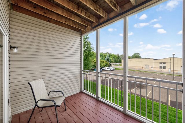 2231 Penn Place 120, North Saint Paul, MN 55109
