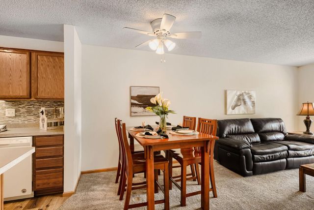 2231 Penn Place 120, North Saint Paul, MN 55109