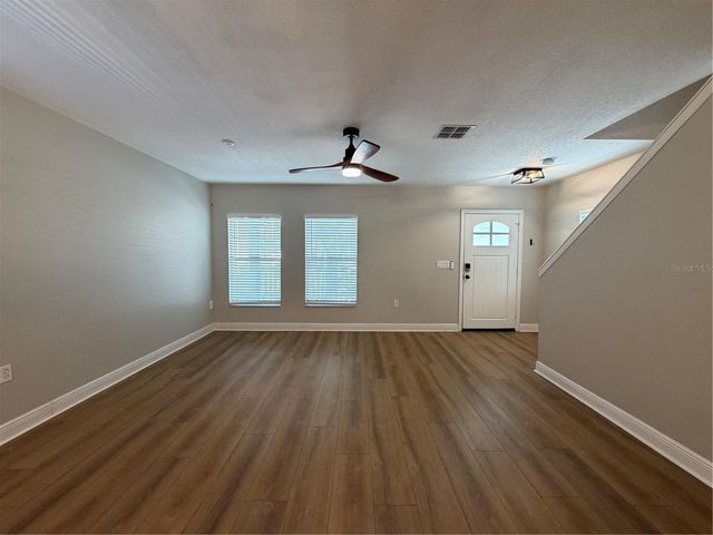 1934 W SPRUCE STREET, Tampa, FL 33607