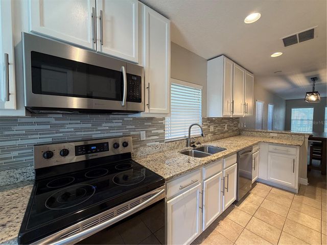 1934 W SPRUCE STREET, Tampa, FL 33607