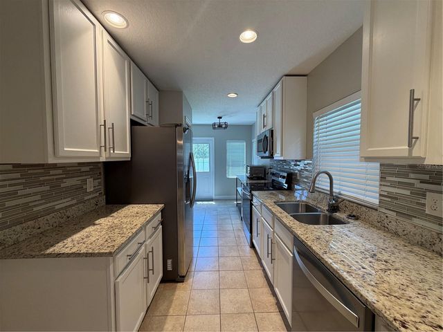 1934 W SPRUCE STREET, Tampa, FL 33607
