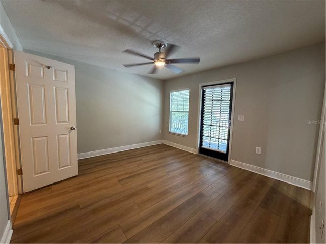 1934 W SPRUCE STREET, Tampa, FL 33607