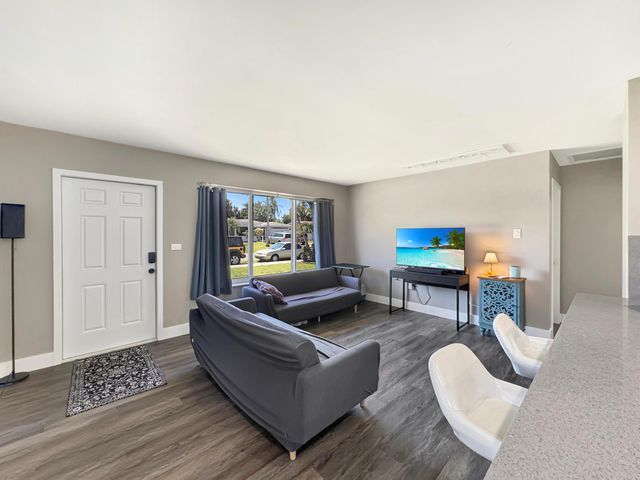 6751 Cody Street, Hollywood, FL 33024