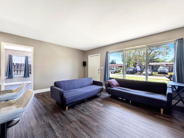 6751 Cody Street, Hollywood, FL 33024