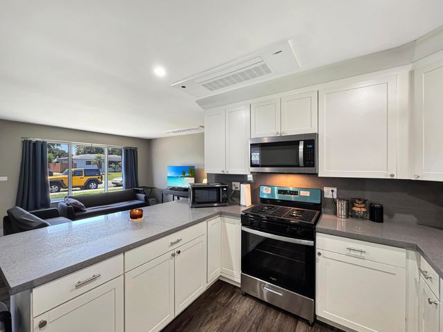 6751 Cody Street, Hollywood, FL 33024