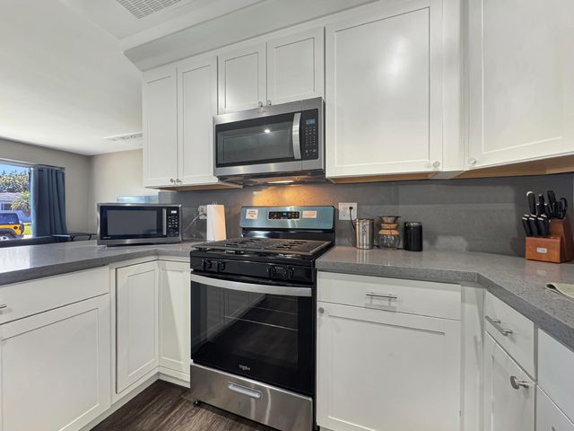 6751 Cody Street, Hollywood, FL 33024