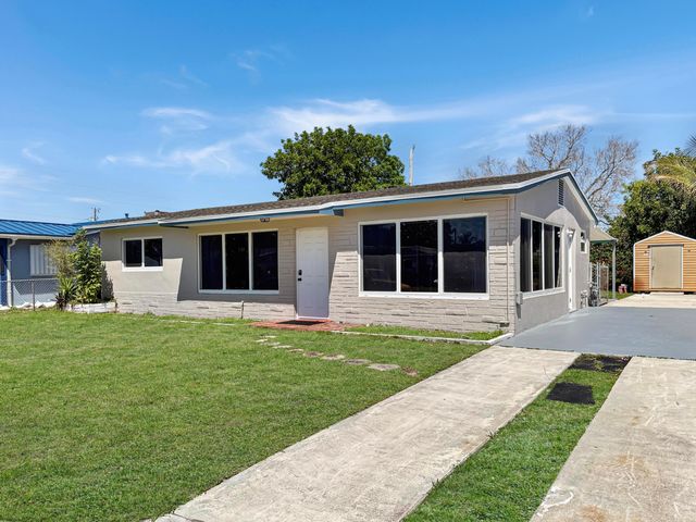 6751 Cody Street, Hollywood, FL 33024