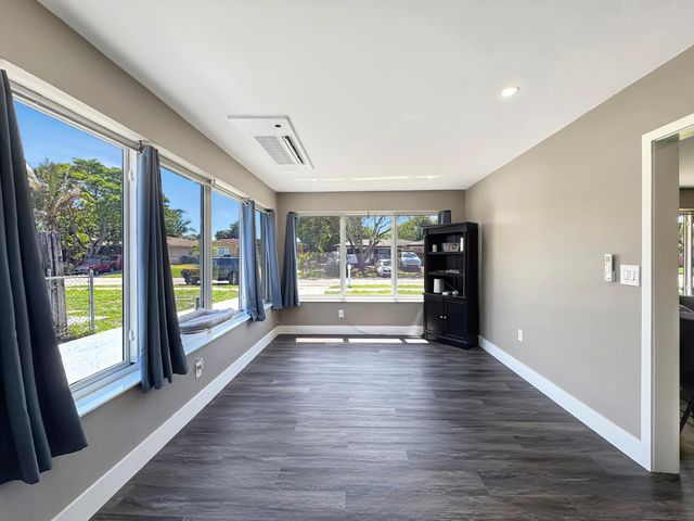 6751 Cody Street, Hollywood, FL 33024