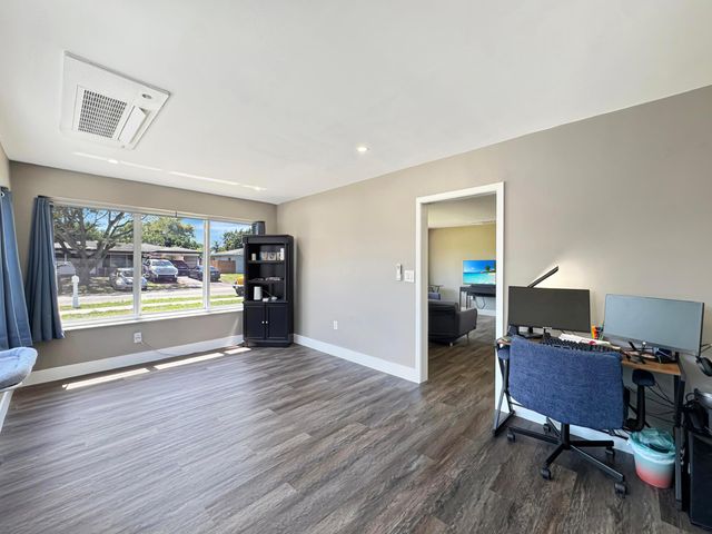 6751 Cody Street, Hollywood, FL 33024