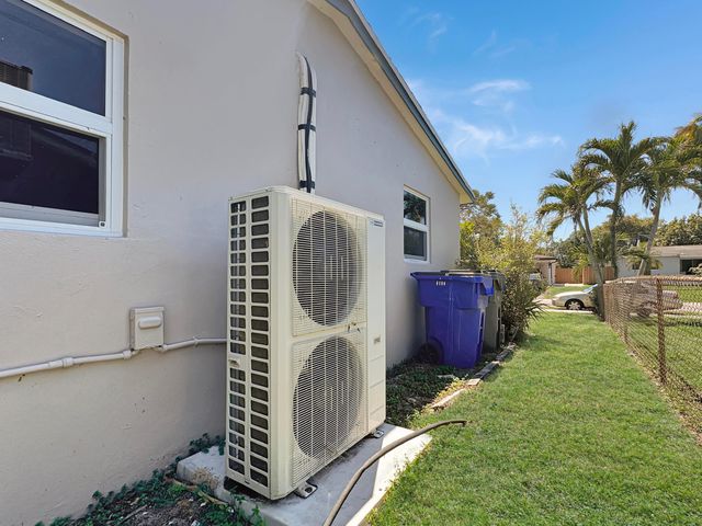 6751 Cody Street, Hollywood, FL 33024