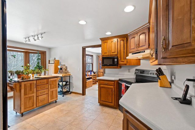 3258 PETERSON ROAD, Green Bay, WI 54311