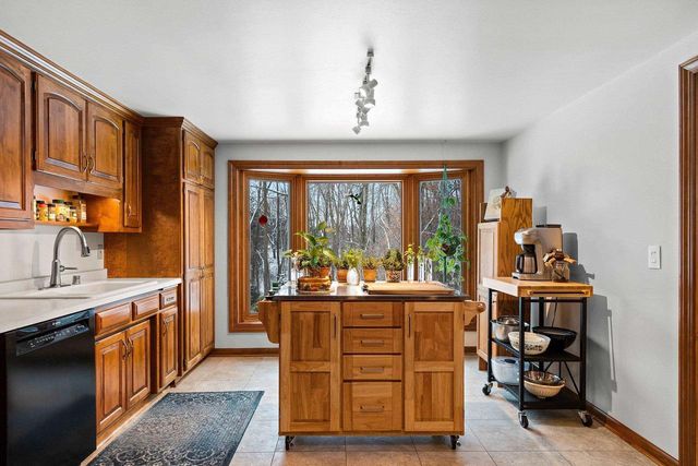 3258 PETERSON ROAD, Green Bay, WI 54311