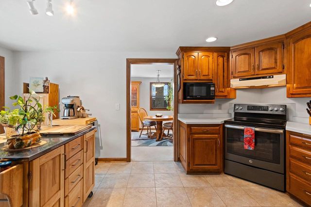 3258 PETERSON ROAD, Green Bay, WI 54311