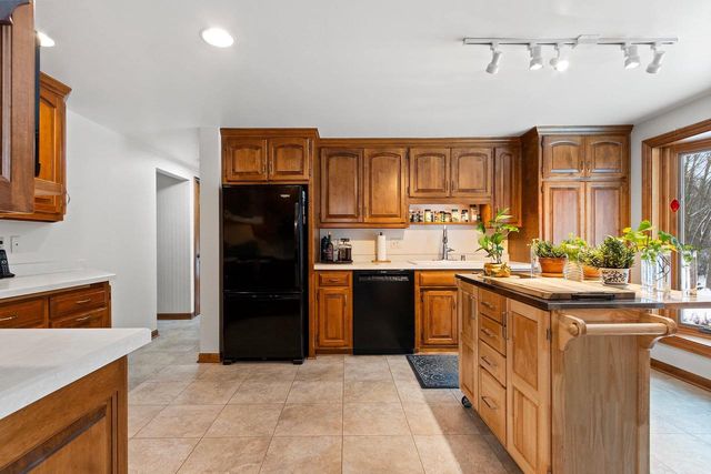 3258 PETERSON ROAD, Green Bay, WI 54311