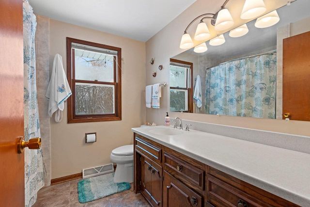 3258 PETERSON ROAD, Green Bay, WI 54311