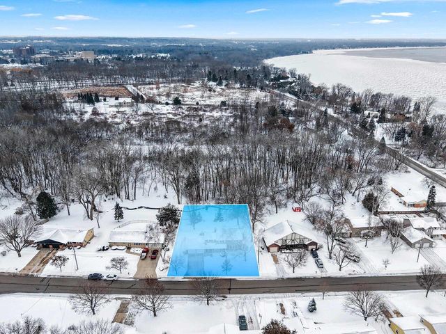 3258 PETERSON ROAD, Green Bay, WI 54311