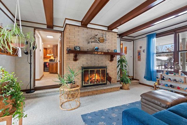 3258 PETERSON ROAD, Green Bay, WI 54311