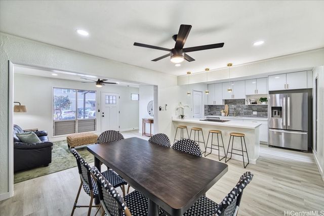 98-1420 KOAHEAHE Street 22, Pearl City, HI 96782