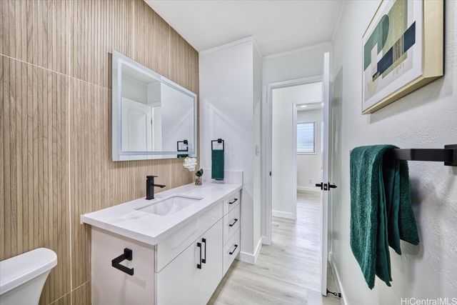 98-1420 KOAHEAHE Street 22, Pearl City, HI 96782