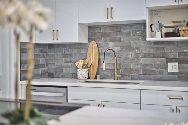 98-1420 KOAHEAHE Street 22, Pearl City, HI 96782