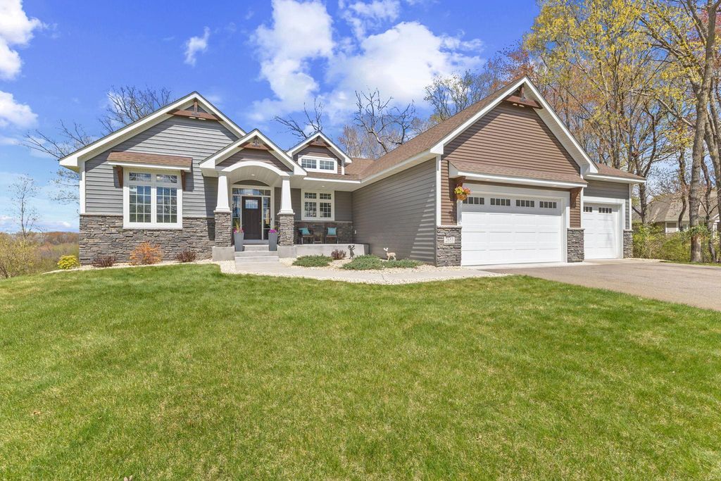 2653 Constance Boulevard NE, Ham Lake, MN 55304