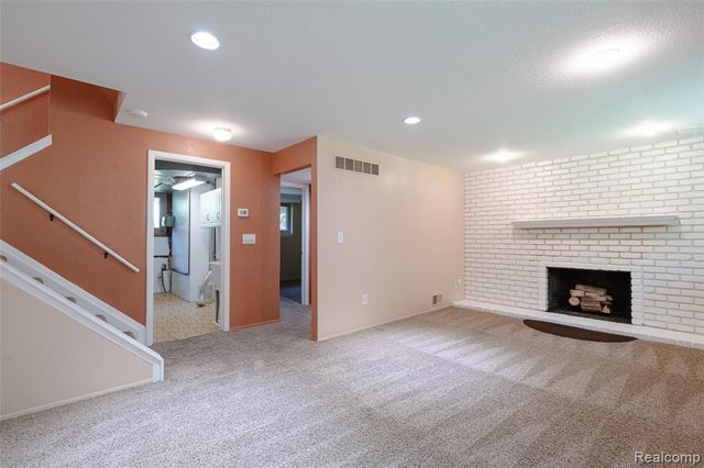 45429 Brunswick Drive, Canton, MI 48187