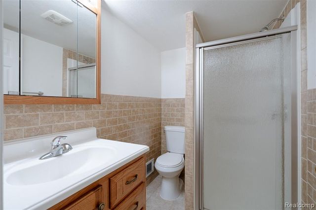 45429 Brunswick Drive, Canton, MI 48187
