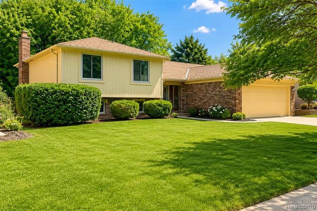 45429 Brunswick Drive, Canton, MI 48187
