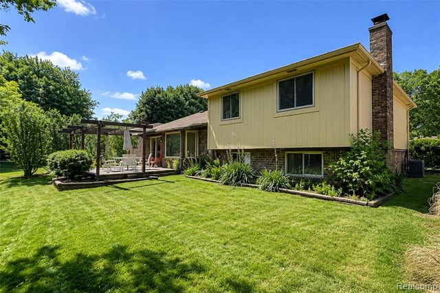 45429 Brunswick Drive, Canton, MI 48187