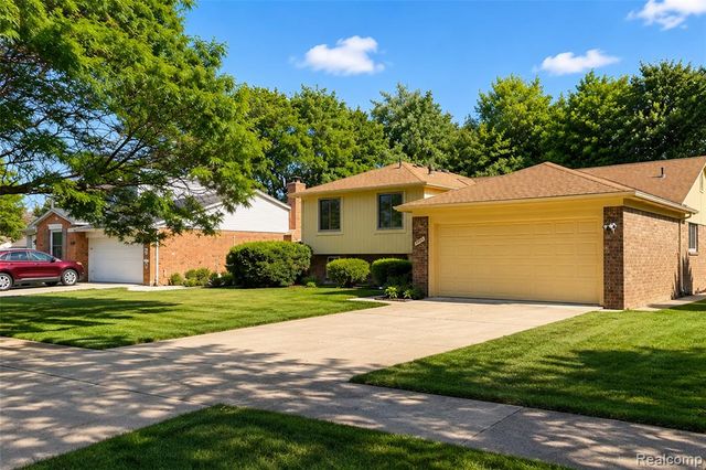 45429 Brunswick Drive, Canton, MI 48187