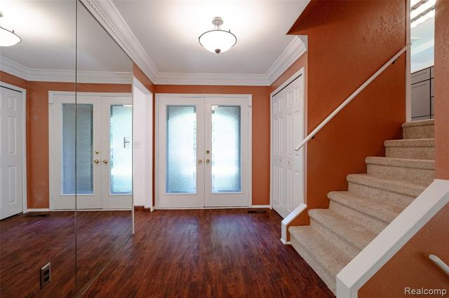 45429 Brunswick Drive, Canton, MI 48187