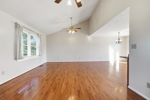1039 Indian Trail, Lawrenceburg, KY 40342