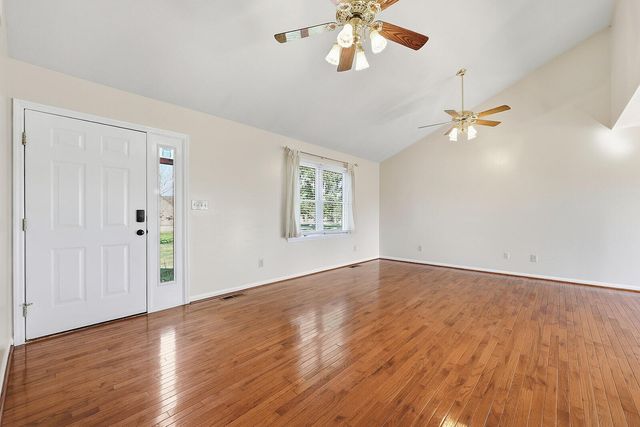 1039 Indian Trail, Lawrenceburg, KY 40342