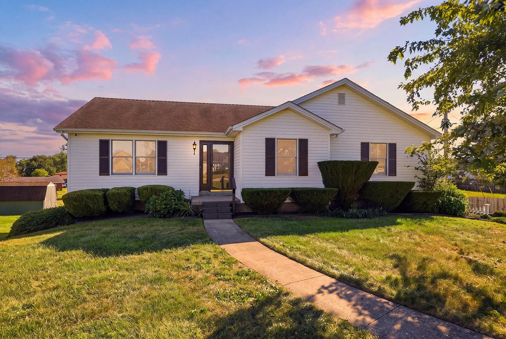1039 Indian Trail, Lawrenceburg, KY 40342
