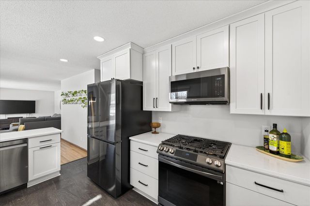 10319 Nicollet Avenue S, Bloomington, MN 55420