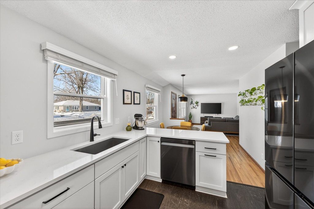 10319 Nicollet Avenue S, Bloomington, MN 55420