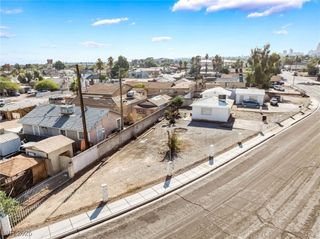 1922 Goldfield Street, North Las Vegas, NV 89030