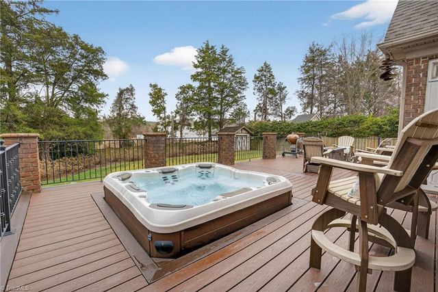 4358 Ashton Oaks Court, High Point, NC 27265