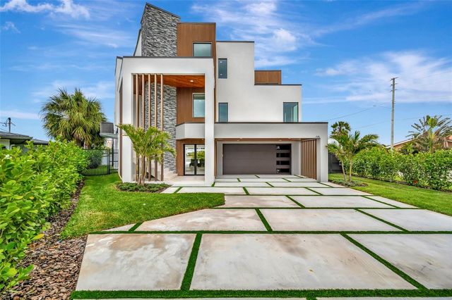 7176 S SHORE DRIVE S, St Petersburg, FL 33707