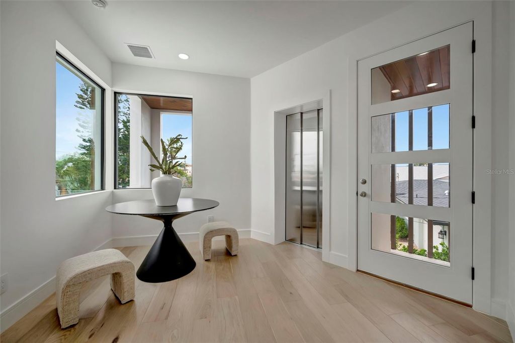 Image 11 of property listing at 7176 S SHORE DRIVE S, St Petersburg, FL 33707