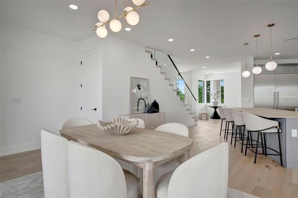 Image 21 of property listing at 7176 S SHORE DRIVE S, St Petersburg, FL 33707