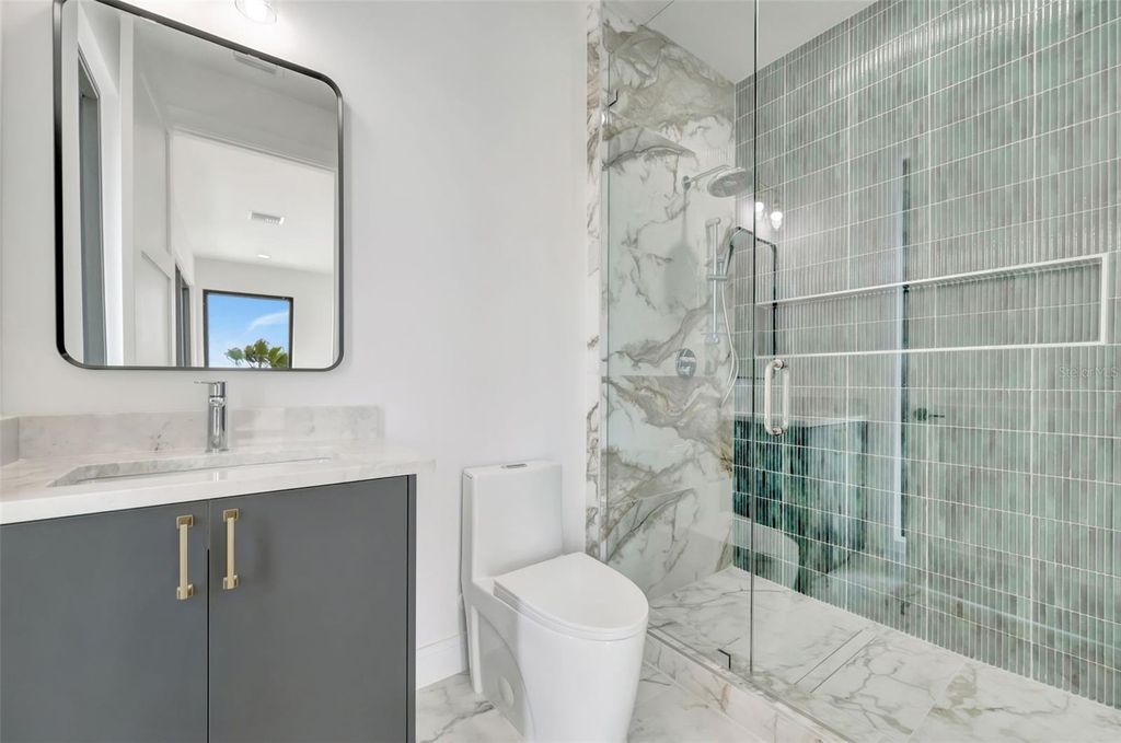 Image 29 of property listing at 7176 S SHORE DRIVE S, St Petersburg, FL 33707