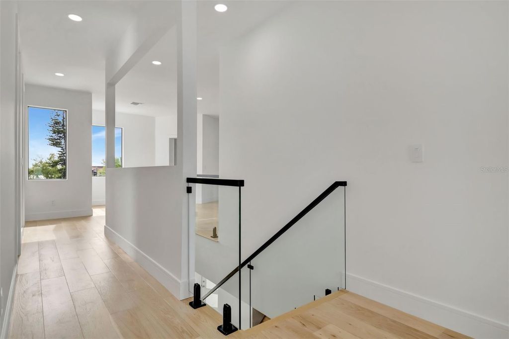 Image 31 of property listing at 7176 S SHORE DRIVE S, St Petersburg, FL 33707