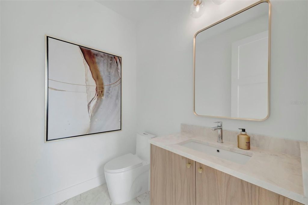 Image 62 of property listing at 7176 S SHORE DRIVE S, St Petersburg, FL 33707